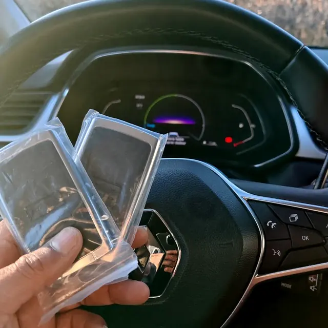 Cartes mains libres Renault neuves